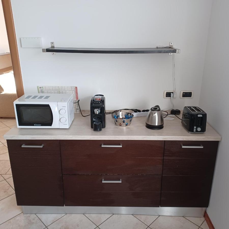 Como Lake Holiday Home Colico Bagian luar foto