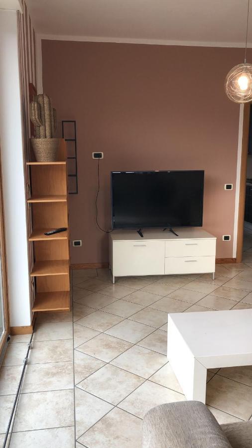 Como Lake Holiday Home Colico Bagian luar foto