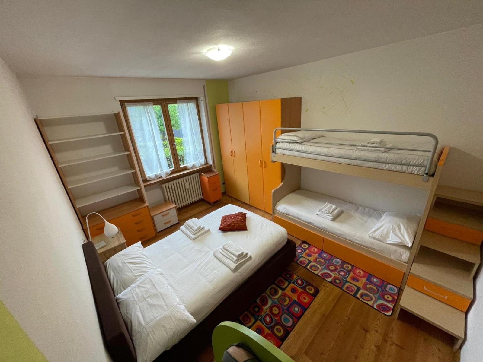 Como Lake Holiday Home Colico Bagian luar foto
